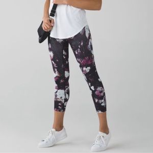 LULULEMON Wunder Under Crop IIl Leggings In Kara Blossom Multi 4